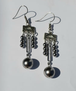 Boucles d'oreilles grises